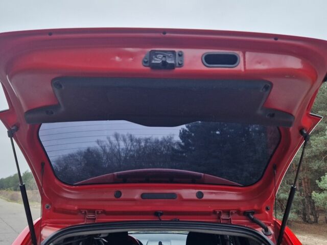 Красный Хендай Гетц, объемом двигателя 1.4 л и пробегом 244 тыс. км за 4450 $, фото 18 на Automoto.ua