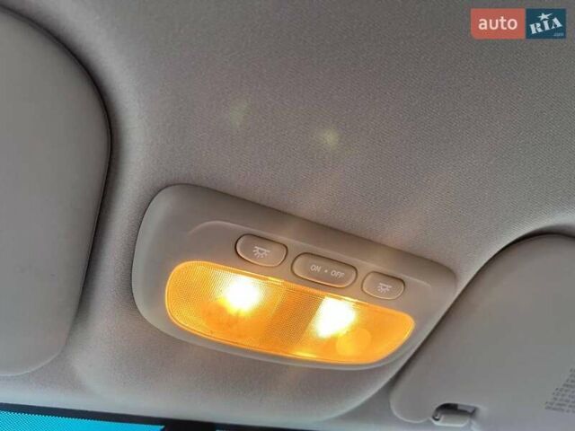 Червоний Хендай Гетц, об'ємом двигуна 1.4 л та пробігом 159 тис. км за 6440 $, фото 29 на Automoto.ua