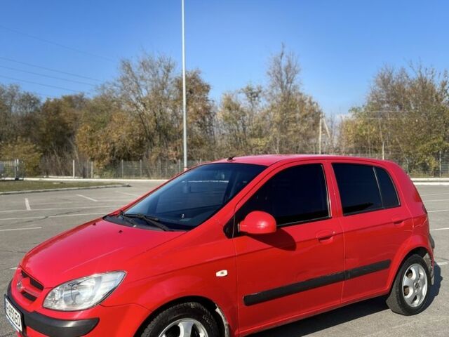 Красный Хендай Гетц, объемом двигателя 1.4 л и пробегом 150 тыс. км за 4599 $, фото 5 на Automoto.ua