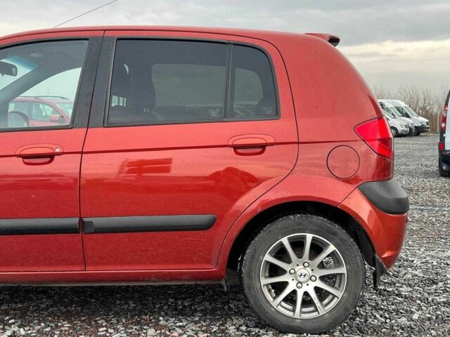 Червоний Хендай Гетц, об'ємом двигуна 1.4 л та пробігом 159 тис. км за 6440 $, фото 5 на Automoto.ua