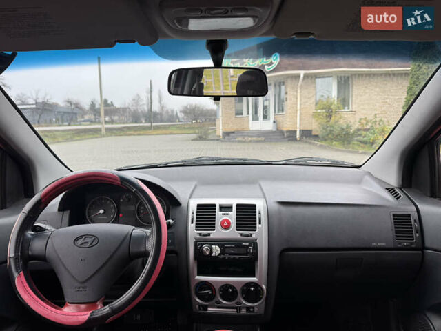 Красный Хендай Гетц, объемом двигателя 1.4 л и пробегом 143 тыс. км за 5500 $, фото 13 на Automoto.ua