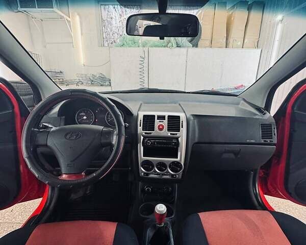 Червоний Хендай Гетц, об'ємом двигуна 1.4 л та пробігом 138 тис. км за 4100 $, фото 9 на Automoto.ua