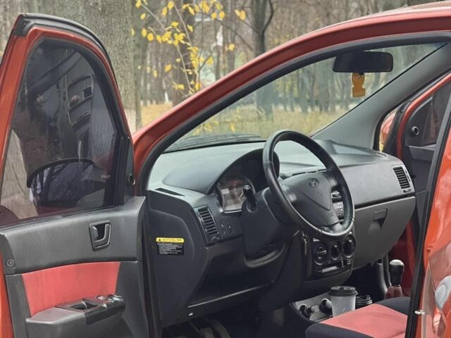 Червоний Хендай Гетц, об'ємом двигуна 1.1 л та пробігом 220 тис. км за 3200 $, фото 3 на Automoto.ua