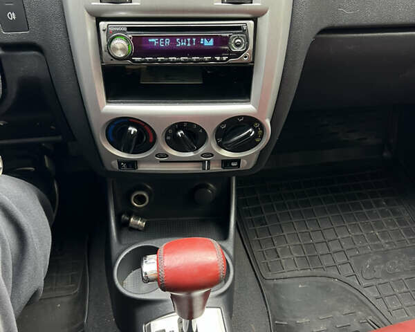 Хендай Гетц 2007 в Киеве на Automoto.ua Красный Хендай Гетц, объемом двигателя 1.4 л и пробегом 188 тыс. км за 4600 $, фото 12 на Automoto.ua