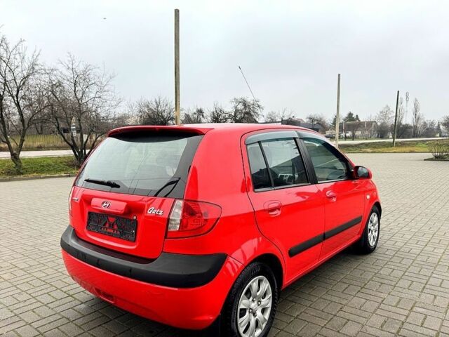 Красный Хендай Гетц, объемом двигателя 1.4 л и пробегом 143 тыс. км за 1800 $, фото 3 на Automoto.ua