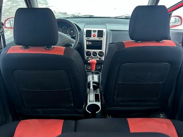 Красный Хендай Гетц, объемом двигателя 1.4 л и пробегом 165 тыс. км за 5950 $, фото 4 на Automoto.ua