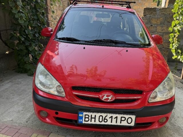 Красный Хендай Гетц, объемом двигателя 1.4 л и пробегом 300 тыс. км за 3700 $, фото 1 на Automoto.ua