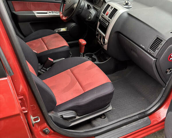 Красный Хендай Гетц, объемом двигателя 1.4 л и пробегом 159 тыс. км за 6000 $, фото 3 на Automoto.ua