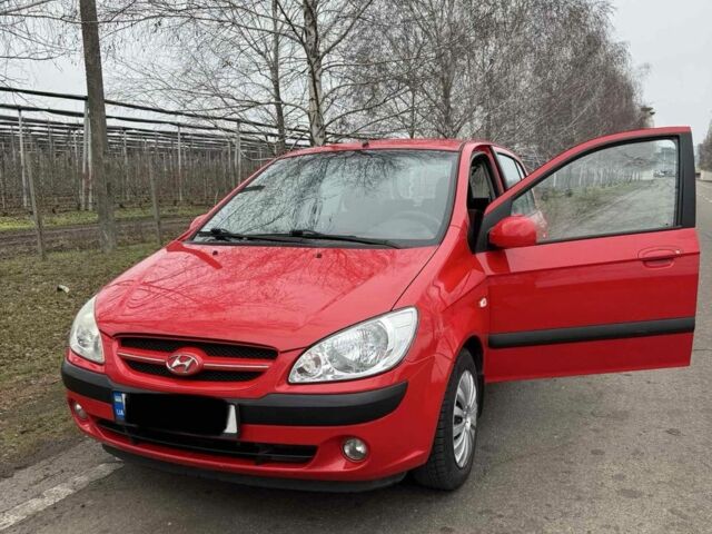 Красный Хендай Гетц, объемом двигателя 1.4 л и пробегом 165 тыс. км за 6100 $, фото 1 на Automoto.ua