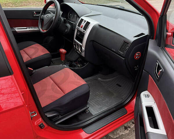 Красный Хендай Гетц, объемом двигателя 1.4 л и пробегом 165 тыс. км за 6100 $, фото 7 на Automoto.ua