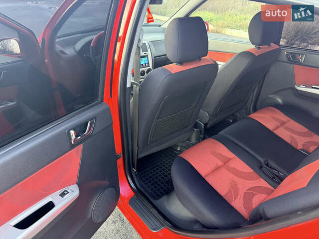 Красный Хендай Гетц, объемом двигателя 1.6 л и пробегом 174 тыс. км за 5800 $, фото 8 на Automoto.ua