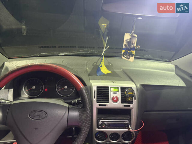 Красный Хендай Гетц, объемом двигателя 1.4 л и пробегом 217 тыс. км за 5700 $, фото 13 на Automoto.ua