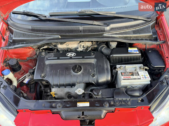 Красный Хендай Гетц, объемом двигателя 1.6 л и пробегом 174 тыс. км за 5800 $, фото 12 на Automoto.ua