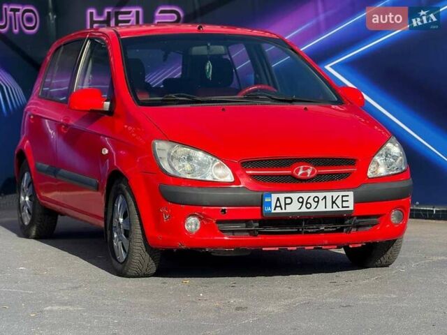 Красный Хендай Гетц, объемом двигателя 1.4 л и пробегом 182 тыс. км за 5299 $, фото 2 на Automoto.ua