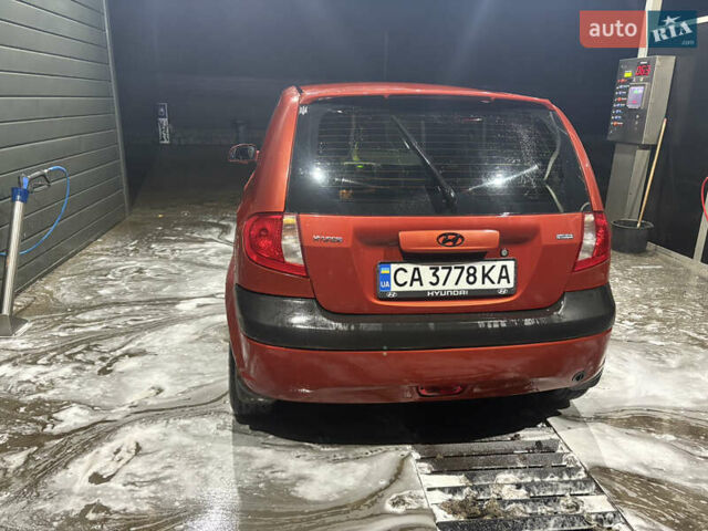 Красный Хендай Гетц, объемом двигателя 1.4 л и пробегом 217 тыс. км за 5700 $, фото 2 на Automoto.ua