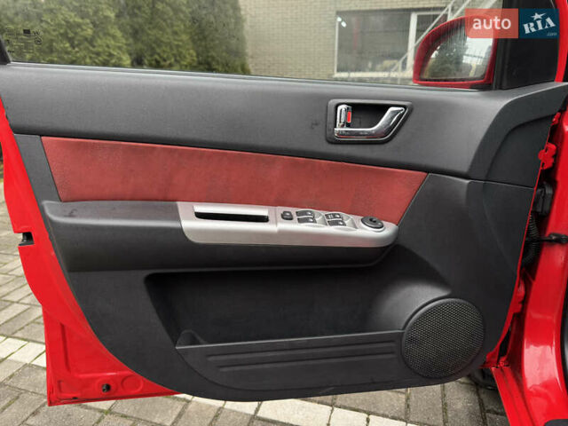 Красный Хендай Гетц, объемом двигателя 1.4 л и пробегом 144 тыс. км за 5499 $, фото 11 на Automoto.ua