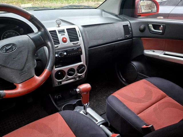 Красный Хендай Гетц, объемом двигателя 1.4 л и пробегом 177 тыс. км за 4800 $, фото 3 на Automoto.ua