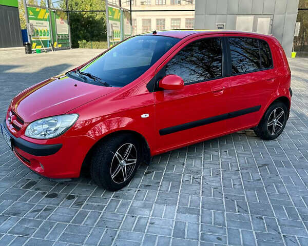 Красный Хендай Гетц, объемом двигателя 1.6 л и пробегом 170 тыс. км за 5600 $, фото 11 на Automoto.ua