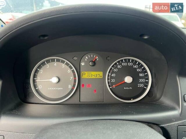 Червоний Хендай Гетц, об'ємом двигуна 1.4 л та пробігом 159 тис. км за 6440 $, фото 20 на Automoto.ua