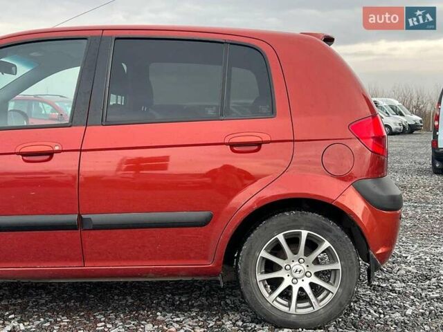 Червоний Хендай Гетц, об'ємом двигуна 1.4 л та пробігом 159 тис. км за 6440 $, фото 5 на Automoto.ua