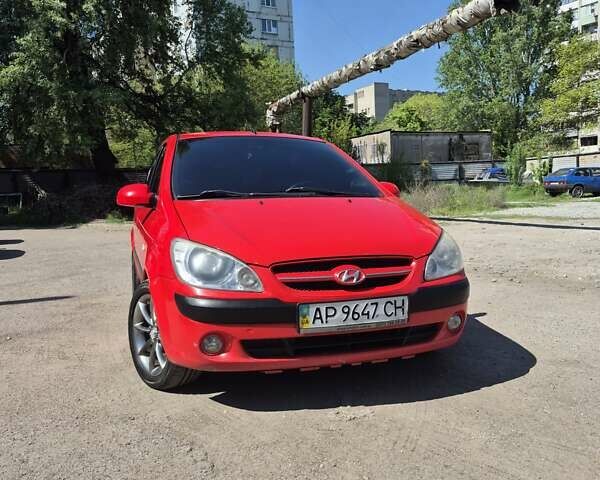 Червоний Хендай Гетц, об'ємом двигуна 1.6 л та пробігом 205 тис. км за 4500 $, фото 2 на Automoto.ua