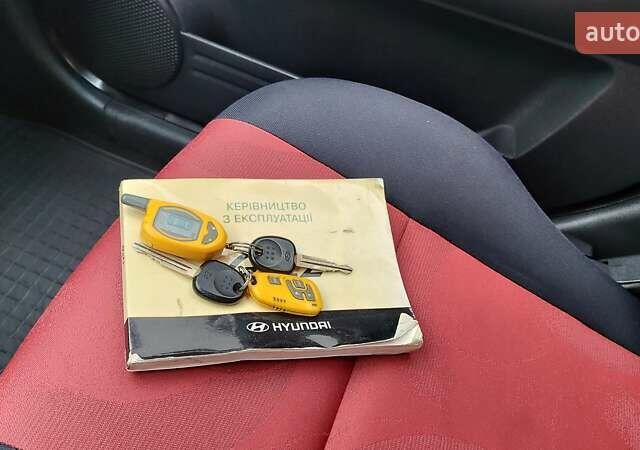 Хендай Гетц 2008 у Кам'янське (Дніпродзержинськ) на Automoto.ua Червоний Хендай Гетц, об'ємом двигуна 1.4 л та пробігом 169 тис. км за 3850 $, фото 12 на Automoto.ua