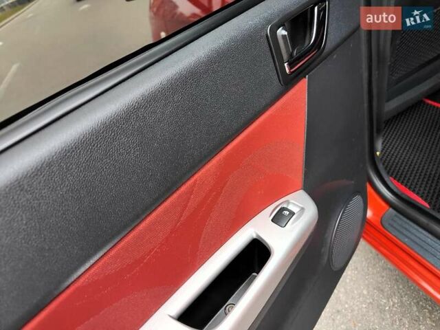 Красный Хендай Гетц, объемом двигателя 1.6 л и пробегом 223 тыс. км за 4990 $, фото 42 на Automoto.ua