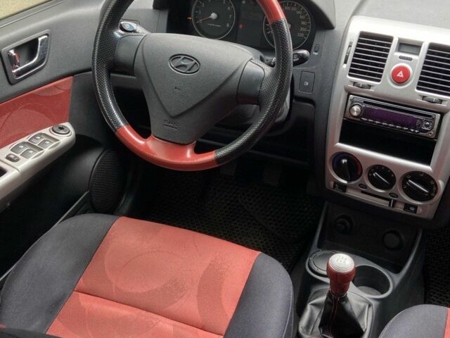 Красный Хендай Гетц, объемом двигателя 1.4 л и пробегом 140 тыс. км за 4700 $, фото 5 на Automoto.ua