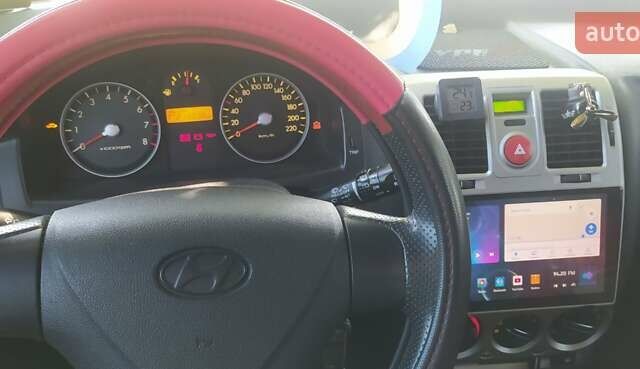 Червоний Хендай Гетц, об'ємом двигуна 1.4 л та пробігом 220 тис. км за 6800 $, фото 5 на Automoto.ua