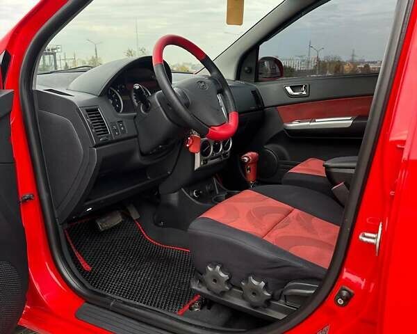Хендай Гетц 2008 у Харкові на Automoto.ua Червоний Хендай Гетц, об'ємом двигуна 1.4 л та пробігом 82 тис. км за 6000 $, фото 13 на Automoto.ua