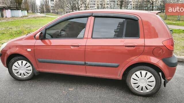Красный Хендай Гетц, объемом двигателя 1.4 л и пробегом 193 тыс. км за 3999 $, фото 3 на Automoto.ua