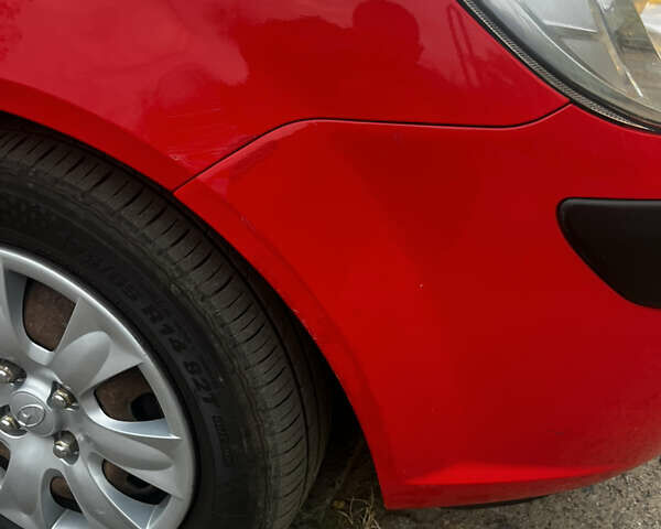 Червоний Хендай Гетц, об'ємом двигуна 1.4 л та пробігом 219 тис. км за 4500 $, фото 4 на Automoto.ua