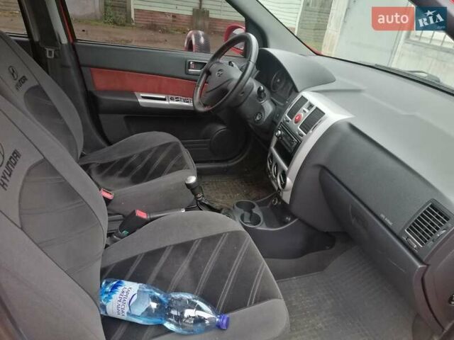 Червоний Хендай Гетц, об'ємом двигуна 1.4 л та пробігом 200 тис. км за 3550 $, фото 4 на Automoto.ua