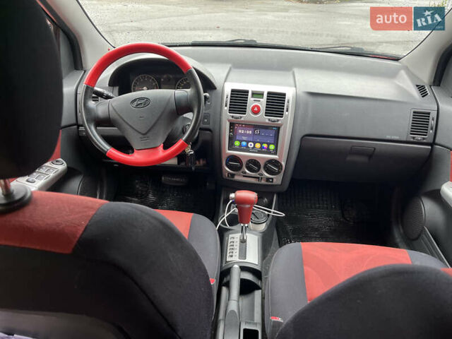 Красный Хендай Гетц, объемом двигателя 1.4 л и пробегом 238 тыс. км за 5200 $, фото 5 на Automoto.ua