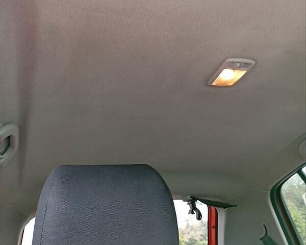 Красный Хендай Гетц, объемом двигателя 1.6 л и пробегом 109 тыс. км за 6000 $, фото 14 на Automoto.ua