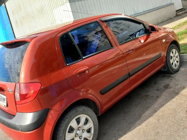 Красный Хендай Гетц, объемом двигателя 1.4 л и пробегом 170 тыс. км за 6138 $, фото 3 на Automoto.ua