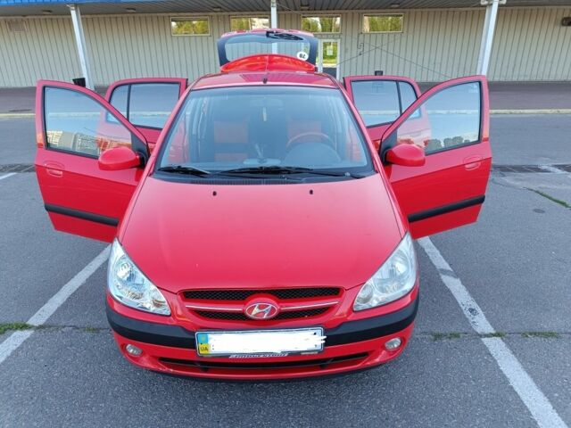Красный Хендай Гетц, объемом двигателя 1.4 л и пробегом 276 тыс. км за 4888 $, фото 1 на Automoto.ua