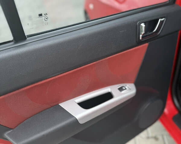 Хендай Гетц 2008 в Виннице на Automoto.ua Красный Хендай Гетц, объемом двигателя 1.4 л и пробегом 122 тыс. км за 5850 $, фото 18 на Automoto.ua