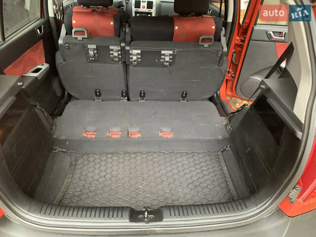 Красный Хендай Гетц, объемом двигателя 1.4 л и пробегом 170 тыс. км за 4500 $, фото 8 на Automoto.ua