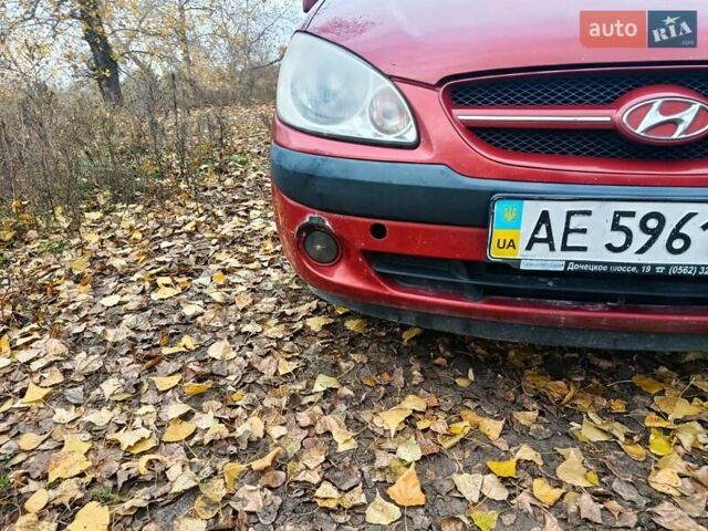 Красный Хендай Гетц, объемом двигателя 1.4 л и пробегом 290 тыс. км за 3000 $, фото 7 на Automoto.ua