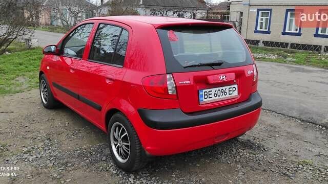 Красный Хендай Гетц, объемом двигателя 1.4 л и пробегом 141 тыс. км за 5500 $, фото 5 на Automoto.ua