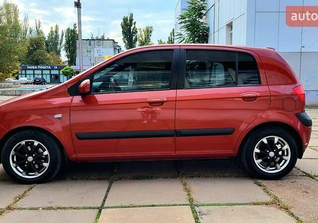Красный Хендай Гетц, объемом двигателя 1.4 л и пробегом 165 тыс. км за 5850 $, фото 4 на Automoto.ua