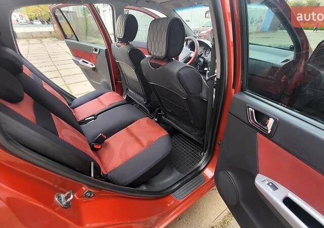 Красный Хендай Гетц, объемом двигателя 1.4 л и пробегом 165 тыс. км за 5850 $, фото 15 на Automoto.ua