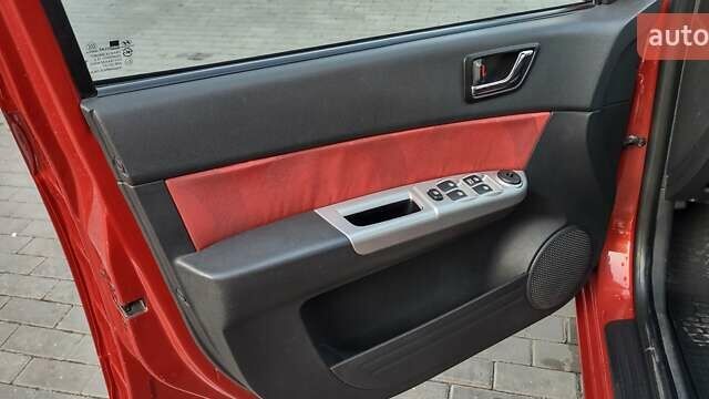 Красный Хендай Гетц, объемом двигателя 1.4 л и пробегом 156 тыс. км за 6500 $, фото 17 на Automoto.ua