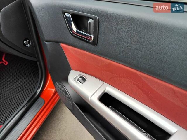 Красный Хендай Гетц, объемом двигателя 1.6 л и пробегом 223 тыс. км за 4990 $, фото 48 на Automoto.ua