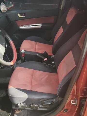 Красный Хендай Гетц, объемом двигателя 1.4 л и пробегом 193 тыс. км за 3999 $, фото 13 на Automoto.ua