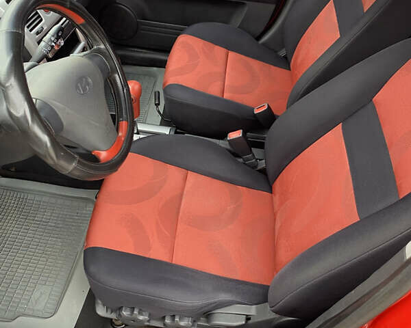 Красный Хендай Гетц, объемом двигателя 0 л и пробегом 119 тыс. км за 6500 $, фото 9 на Automoto.ua