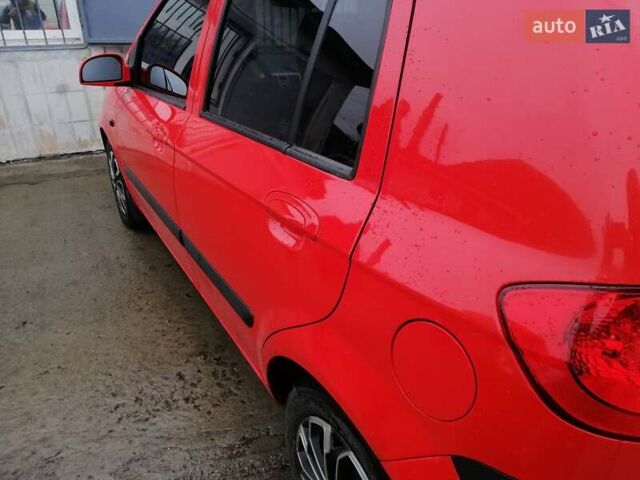 Червоний Хендай Гетц, об'ємом двигуна 1.4 л та пробігом 200 тис. км за 3550 $, фото 1 на Automoto.ua