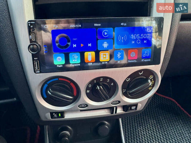 Красный Хендай Гетц, объемом двигателя 1.6 л и пробегом 147 тыс. км за 5999 $, фото 30 на Automoto.ua