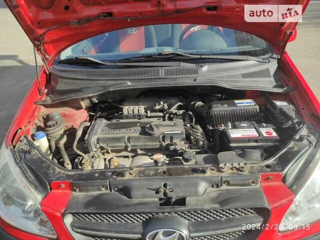Красный Хендай Гетц, объемом двигателя 1.4 л и пробегом 168 тыс. км за 4100 $, фото 7 на Automoto.ua